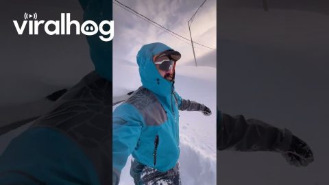 Waiting for a bus after "Snow Apocalypse" in Kamchatka || ViralHog