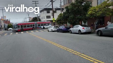 Waymo Collides with SFMTA Muni Bus || ViralHog