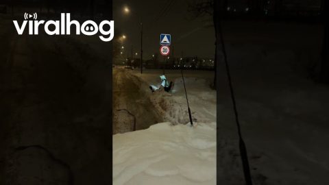 Watch for Road Signs When Snowboarding || ViralHog