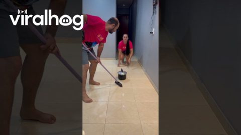 Pressure Cooker Curling || ViralHog