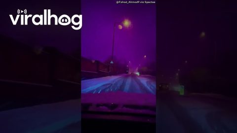 Pink Sky Baffles Birmingham Residents During Winter Storm || ViralHog