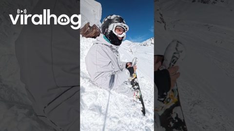 Snow Drops Out Underneath Boarder || ViralHog