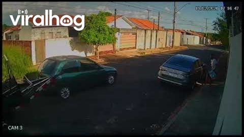 Trailer Becomes Loose and Hits Parked Car || ViralHog