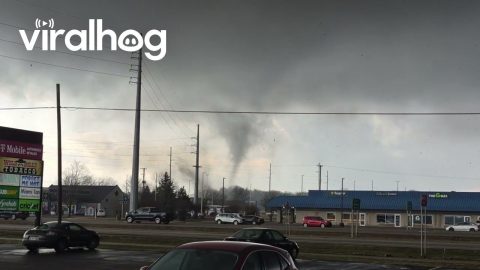 Tornado Sweeps Through Three Rivers, Michigan || ViralHog