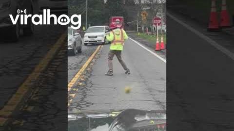 Directing Traffic With A Feel Good Dance || ViralHog