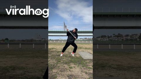 Lacrosse Stick Move On Its Own || ViralHog