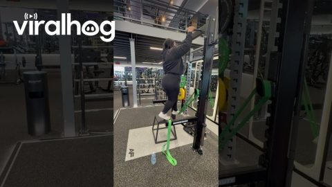 Pull Up Using Resistance Band Fail || ViralHog