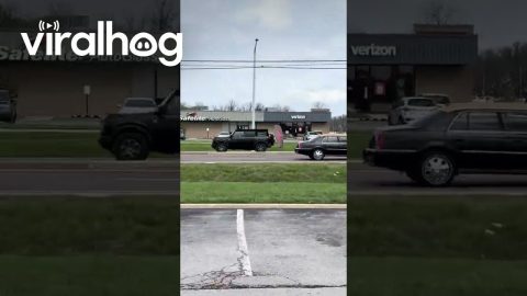 Unbelievable Funeral Procession in Illinois || ViralHog