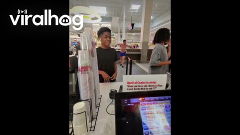 Dancing Buff Guy at Mall Food Court || ViralHog