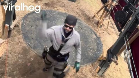 Chain Reaction Target System Hones Knife Throwing Skills || ViralHog