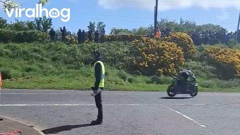 Motorcycle Road Road Racers Speed By in the North West 200 || ViralHog