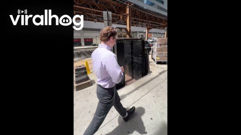 Chicago’s Hidden Street Elevators || ViralHog